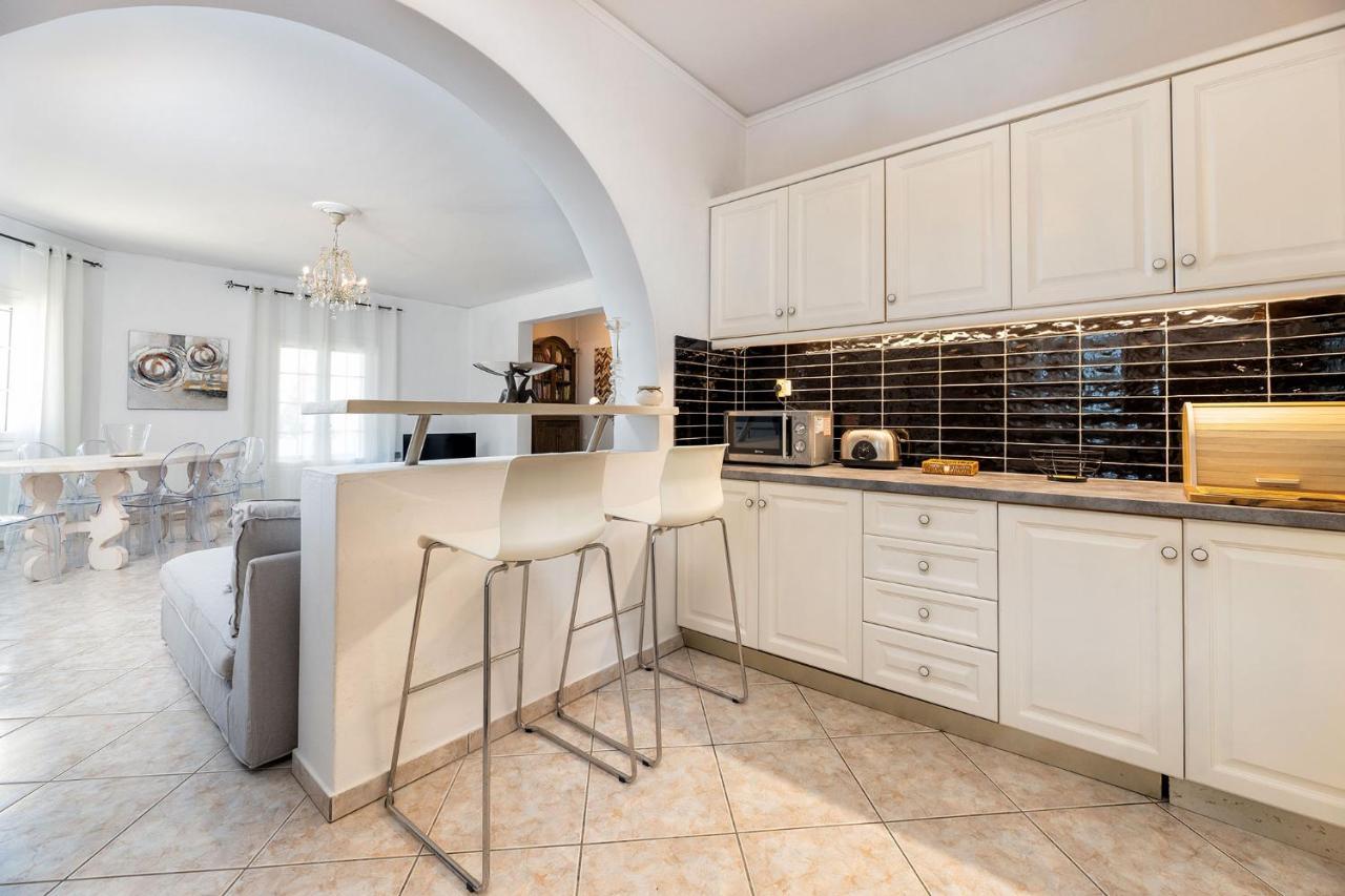 Daphne'S Lux Villa Paraspori  エクステリア 写真