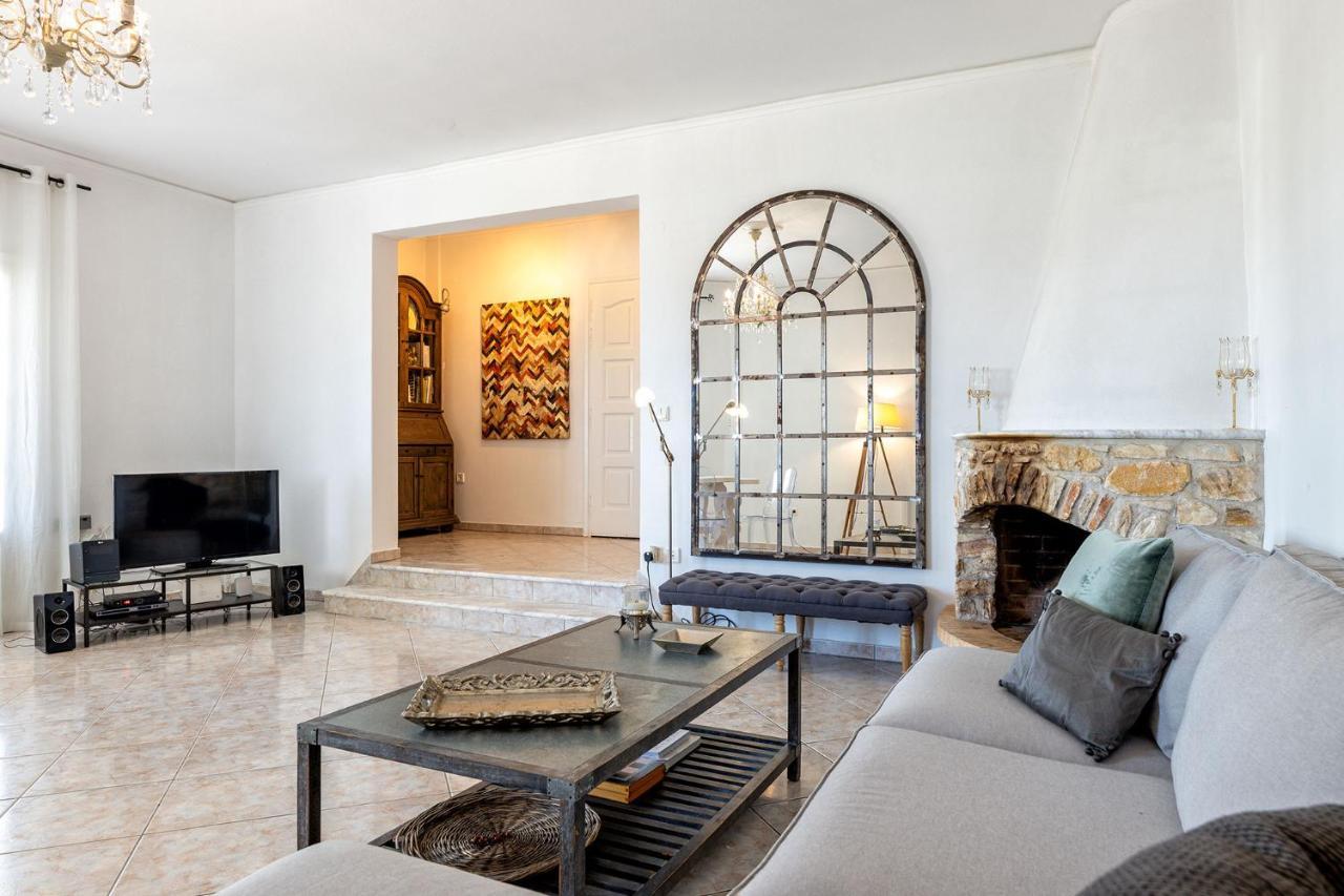 Daphne'S Lux Villa Paraspori  エクステリア 写真